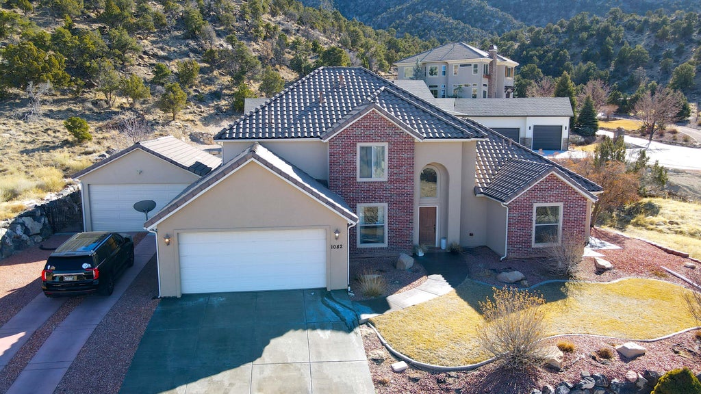 Photo of 1082 E Matchstick Way, Cedar City, UT 84721 (MLS # 118032)