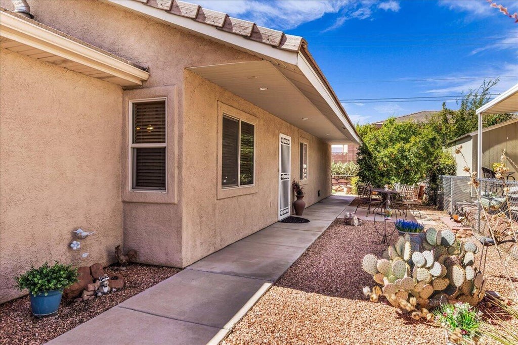 Photo of 2721 E Riverside DR #33, Saint George, UT 84790 (MLS # 118072)