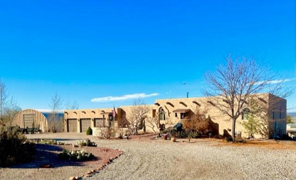 Photo of 4865 N Horseshoe DR, Enoch, UT 84721 (MLS # 115627)