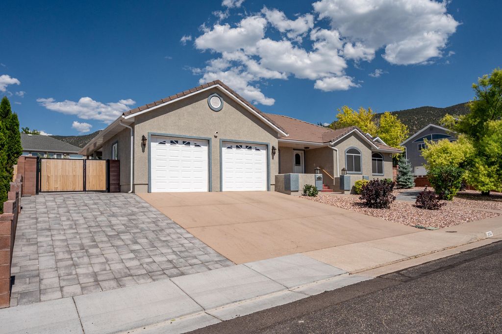 Photo of 2154 N Sumack CIR, Cedar City, UT 84721 (MLS # 112168)