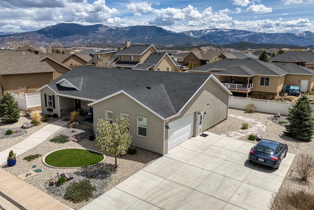 Photo of 3863 W 1375 N, Cedar City, UT 84721 (MLS # 114804)