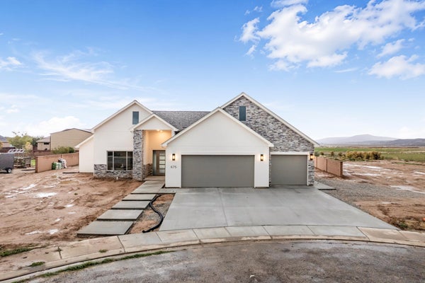 675 E 5140 N, CEDAR CITY, UT 84721 - Image 51d9f620d3a2d254cb416cb462c8b0e7/681965859