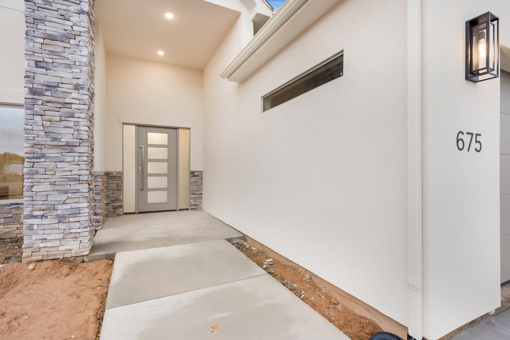 Photo of 675 E 5140 N, Enoch, UT 84721 (MLS # 118644)