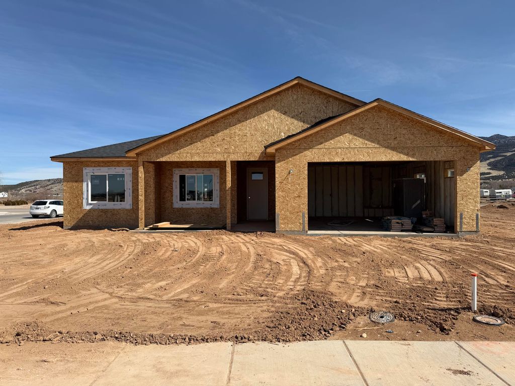 Photo of 4992 N 970 E, Enoch, UT 84721 (MLS # 115032)