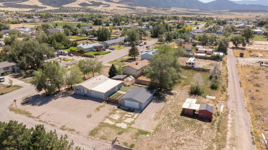 Photo of 4975 N Tomahawk DR, Enoch, UT 84721 (MLS # 113138)