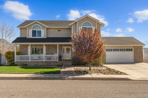 Photo of 2121 W 546 S, Cedar City, UT 84720 (MLS # 115417)