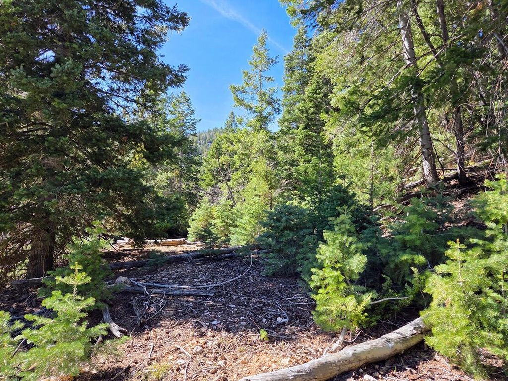 Photo of 42 Bonnie Green DR, Duck Creek Village, UT 84762 (MLS # 115369)