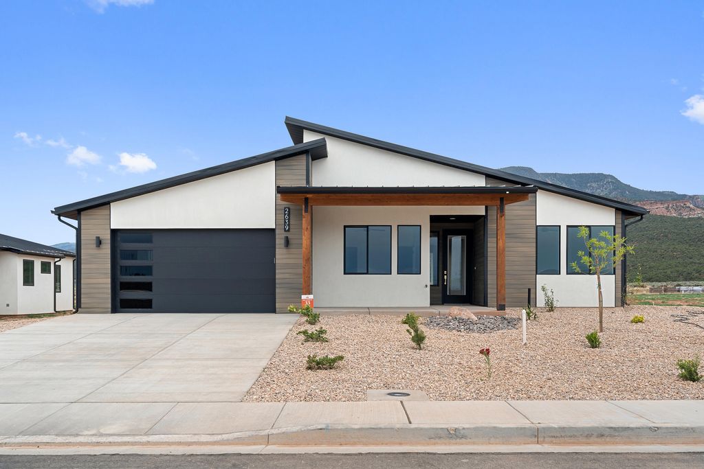Photo of 2639 S Mann Lane, Cedar City, UT 84720 (MLS # 111815)