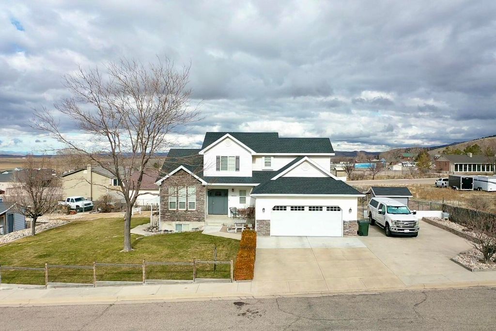 Photo of 1653 E Millstone CIR, Enoch, UT 84721 (MLS # 114273)