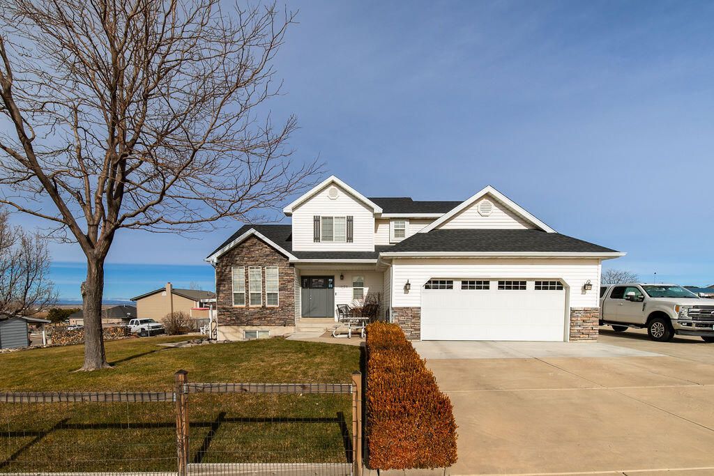Photo of 1653 E Millstone CIR, Enoch, UT 84721 (MLS # 114273)