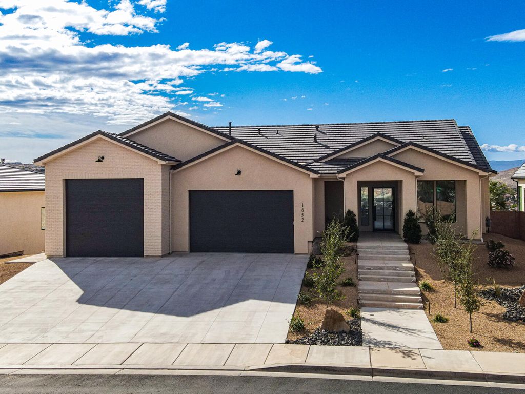 Photo of 1652 E Howard LN, Saint George, UT 84790 (MLS # 113650)