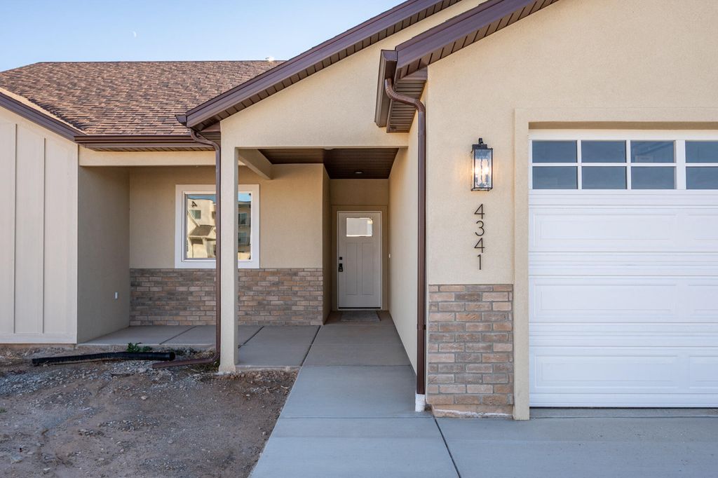 Photo of 4341 W 300 CIR N, Cedar City, UT 84720 (MLS # 112233)