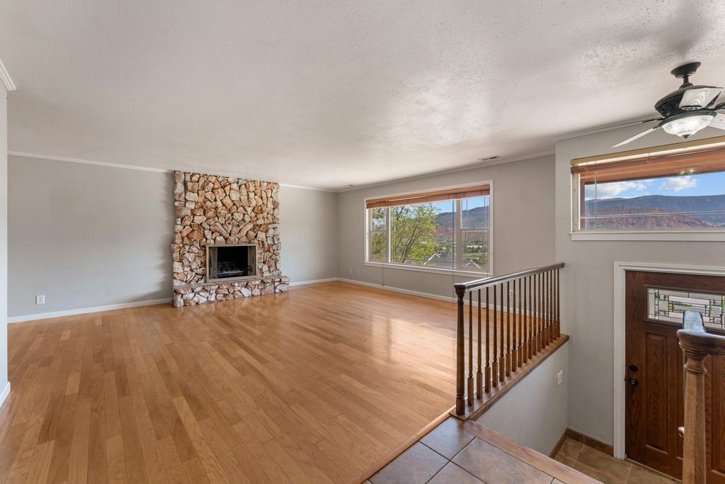 Photo of 338 Casa Loma LN, Cedar City, UT 84721 (MLS # 111426)