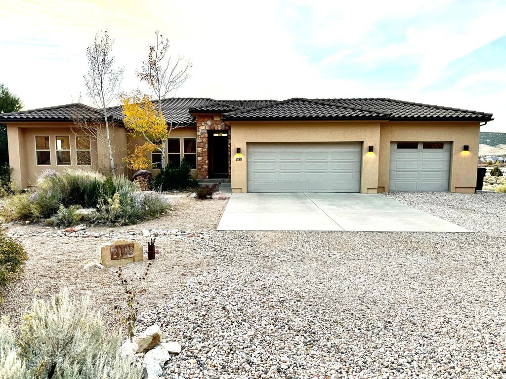 Photo of 2198 S Chekshani Cliffs, New Harmony, UT 84757 (MLS # 113716)