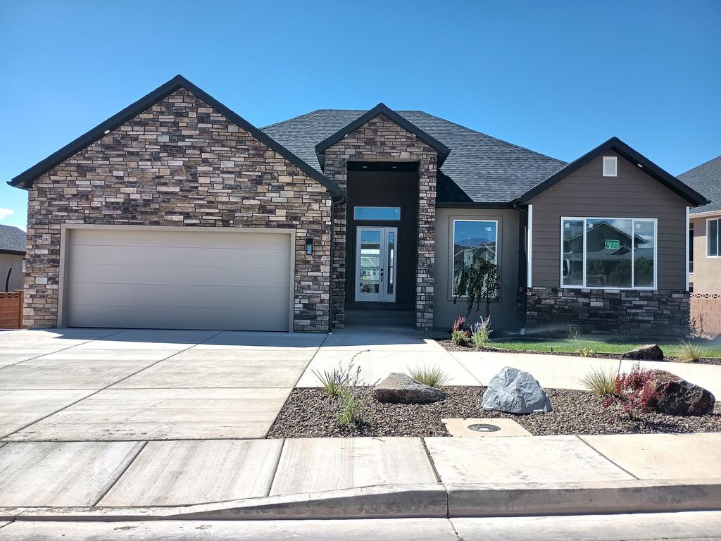 Photo of 2879 W Eagle Drive Dr, Cedar City, UT 84720 (MLS # 112948)