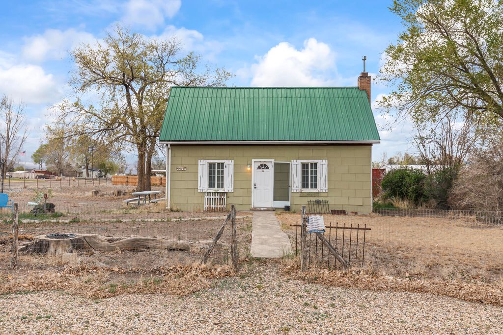 Photo of 180 W 100 N, Junction, UT 84740 (MLS # 115716)