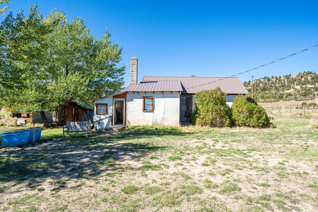 Photo of Alton, Alton, UT 84710 (MLS # 114406)