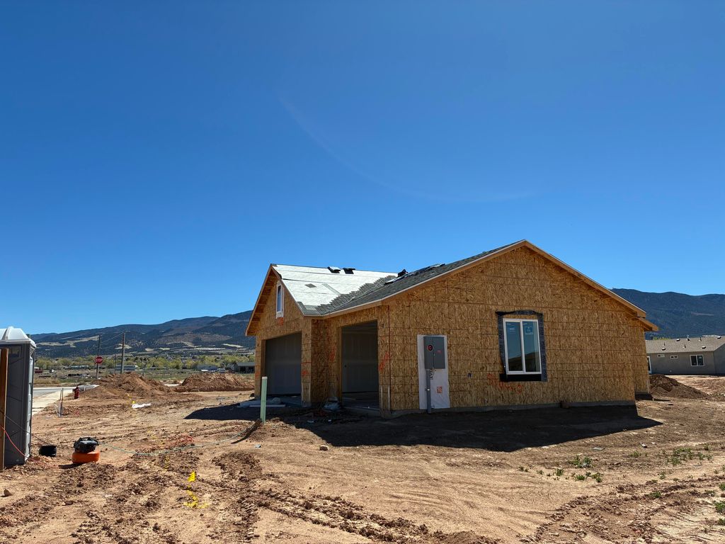 Photo of 946 E Remington RD, Enoch, UT 84721 (MLS # 115575)