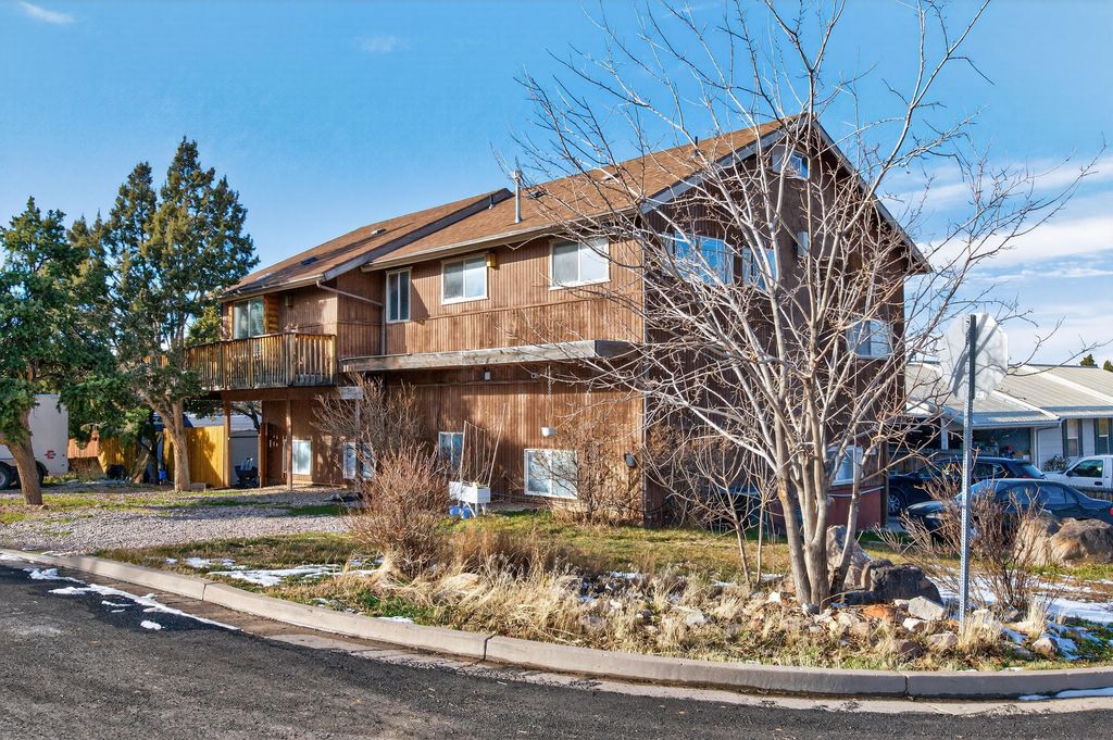 Photo of 1284 S Sundown Ave, Cedar City, UT 84720 (MLS # 116031)