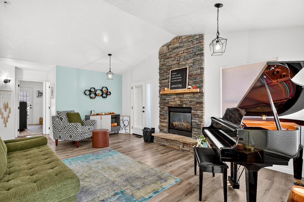 Photo of 2572 N 550 W, Cedar City, UT 84721 (MLS # 118079)