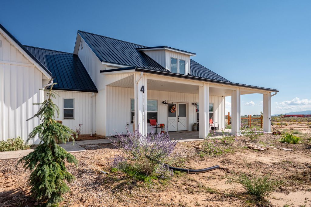 Photo of 4693 N 3800 W, Cedar City, UT 84721 (MLS # 112909)