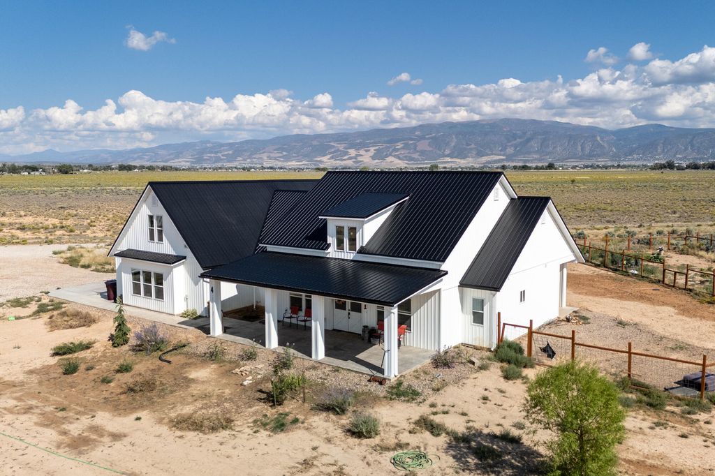 Photo of 4693 N 3800 W, Cedar City, UT 84721 (MLS # 112909)
