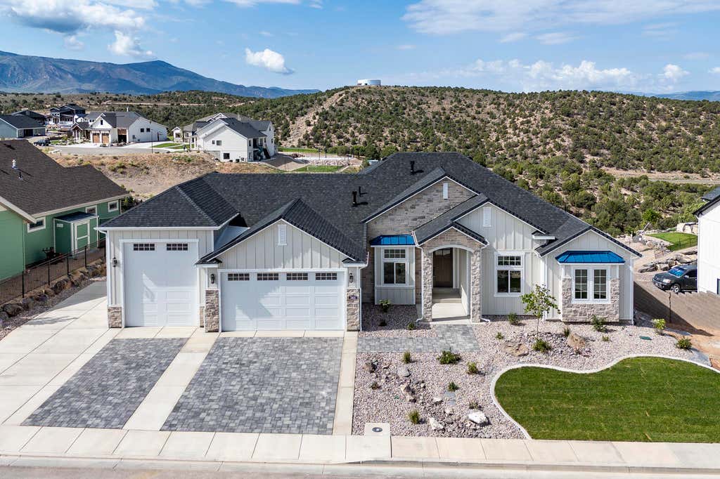 Photo of 2411 W Portal Hill RD, Cedar City, UT 84720 (MLS # 117289)