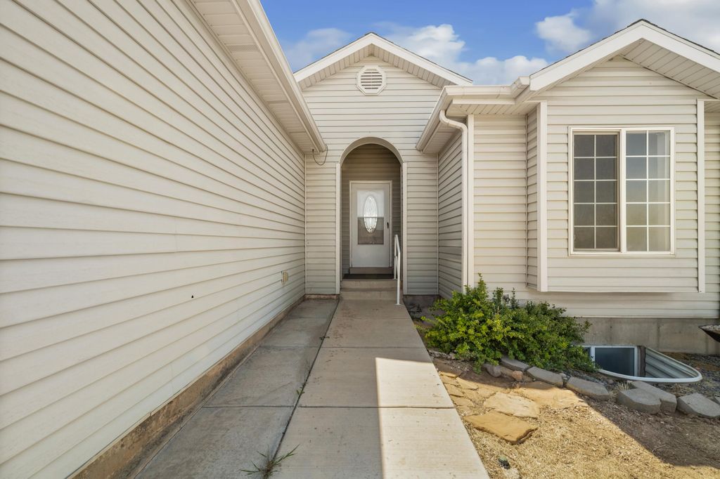 Photo of 1590 E Highland Trails RD, Enoch, UT 84721 (MLS # 115795)