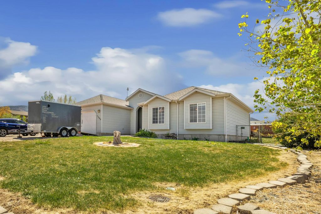 Photo of 1590 E Highland Trails RD, Enoch, UT 84721 (MLS # 115795)