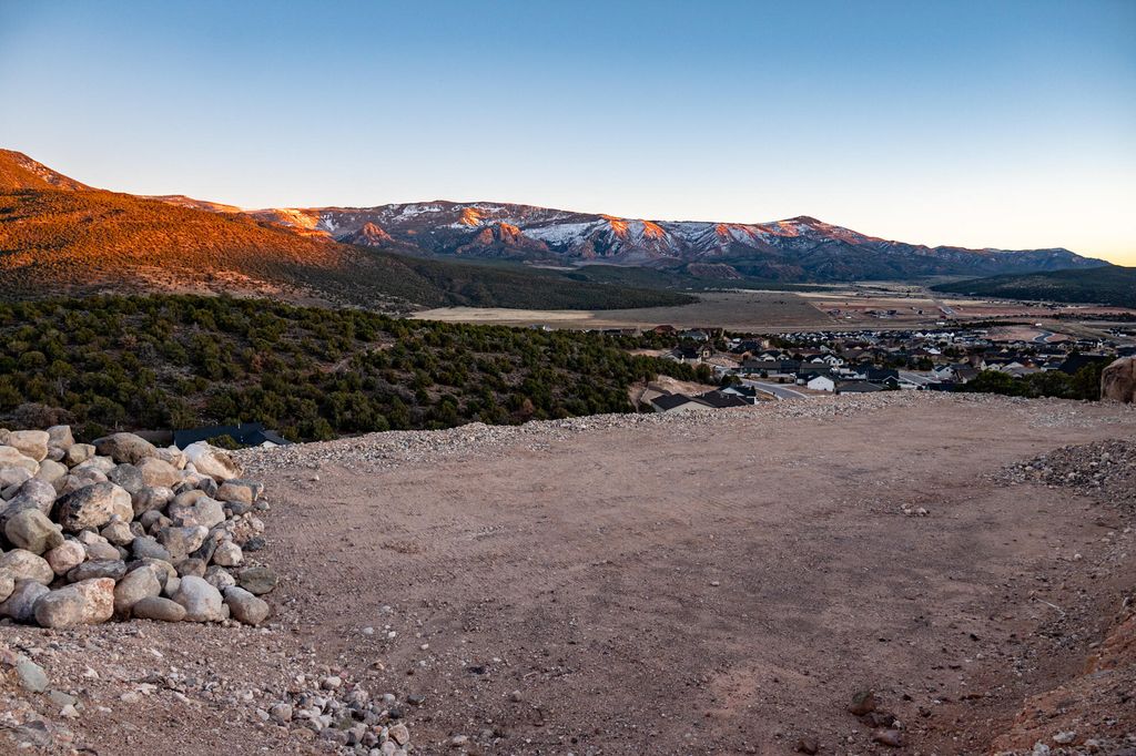 Photo of 1740 S Sunny Hills CIR, Cedar City, UT 84720 (MLS # 115136)