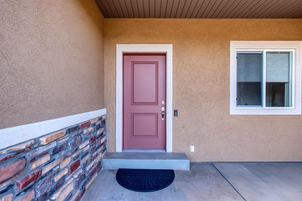 Photo of 139 W 2825 N CIR, Cedar City, UT 84721 (MLS # 111380)