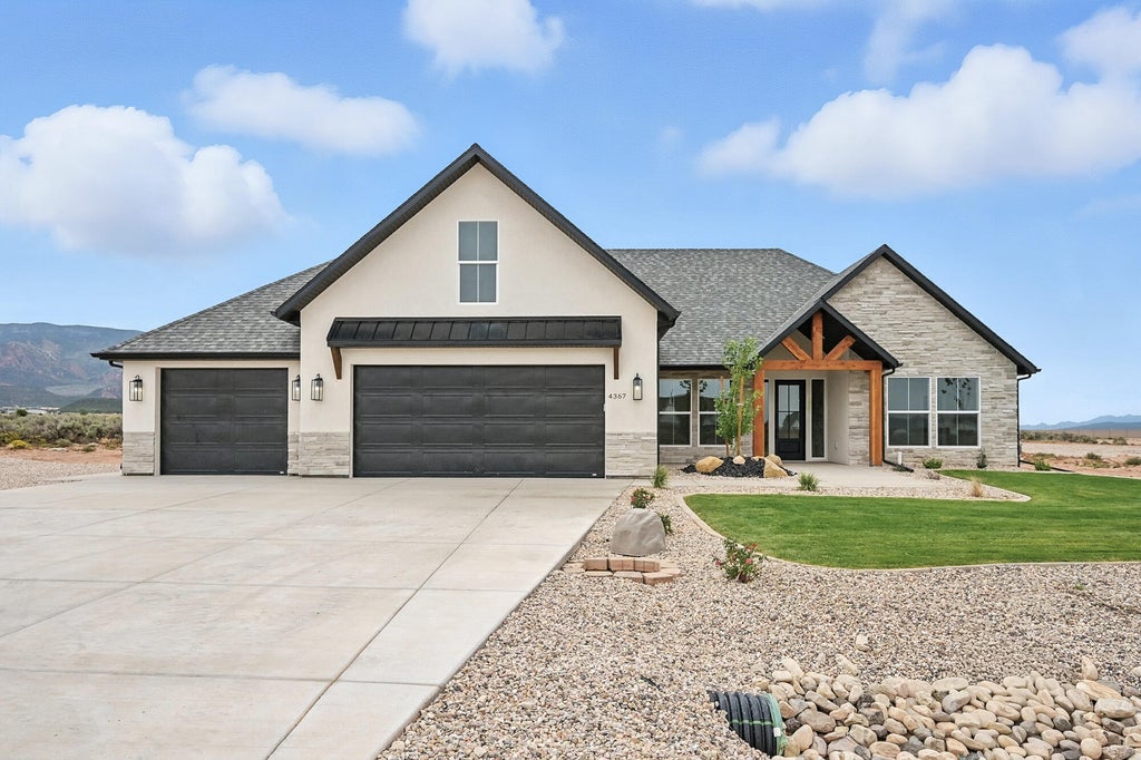 Photo of 4367 W 1900 S, Cedar City, UT 84720 (MLS # 117909)