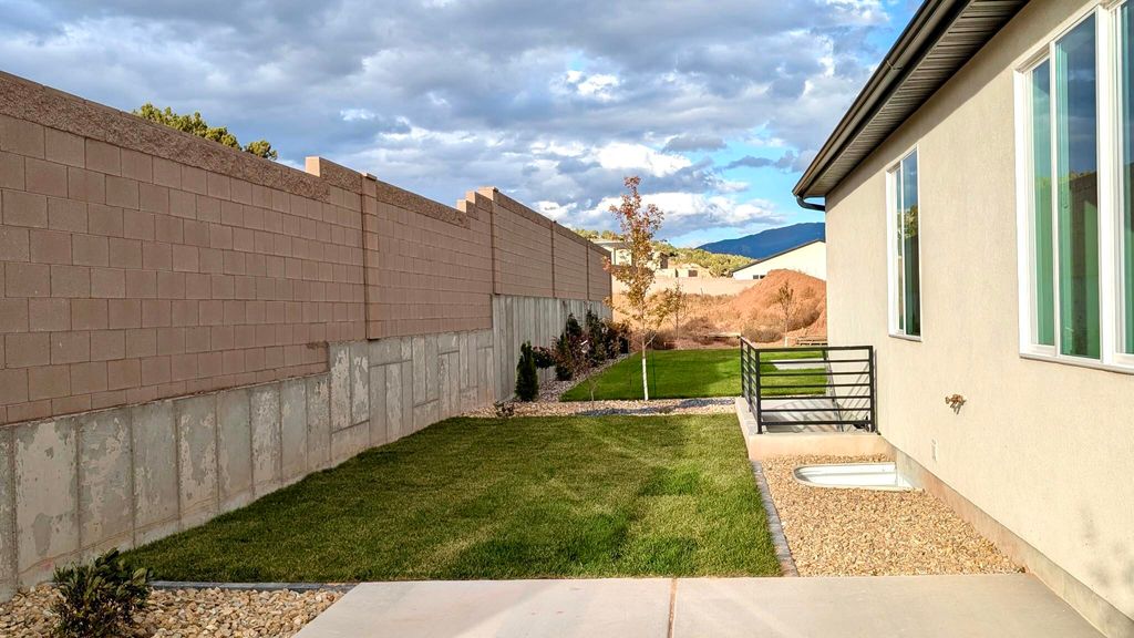 Photo of 2548 W Black Sage DR, Cedar City, UT 84720 (MLS # 113961)