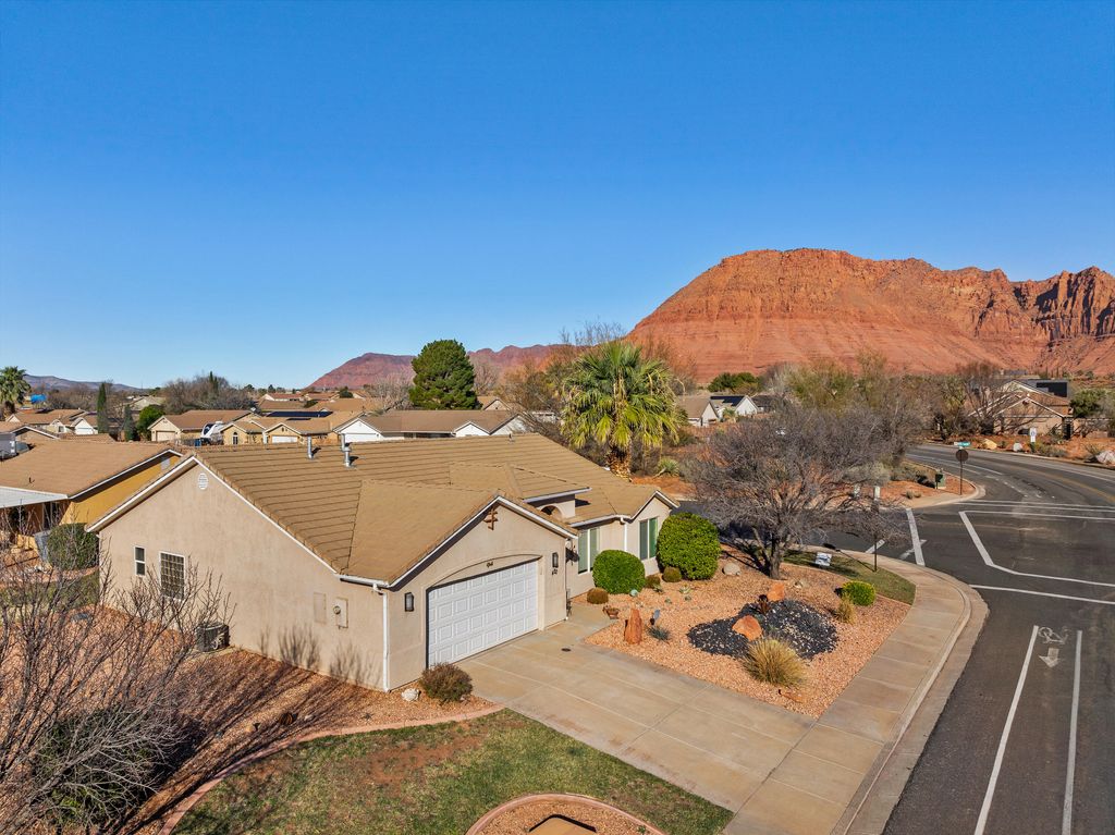 Photo of 420 S PUERTO DR, Ivins, UT 84738 (MLS # 114409)