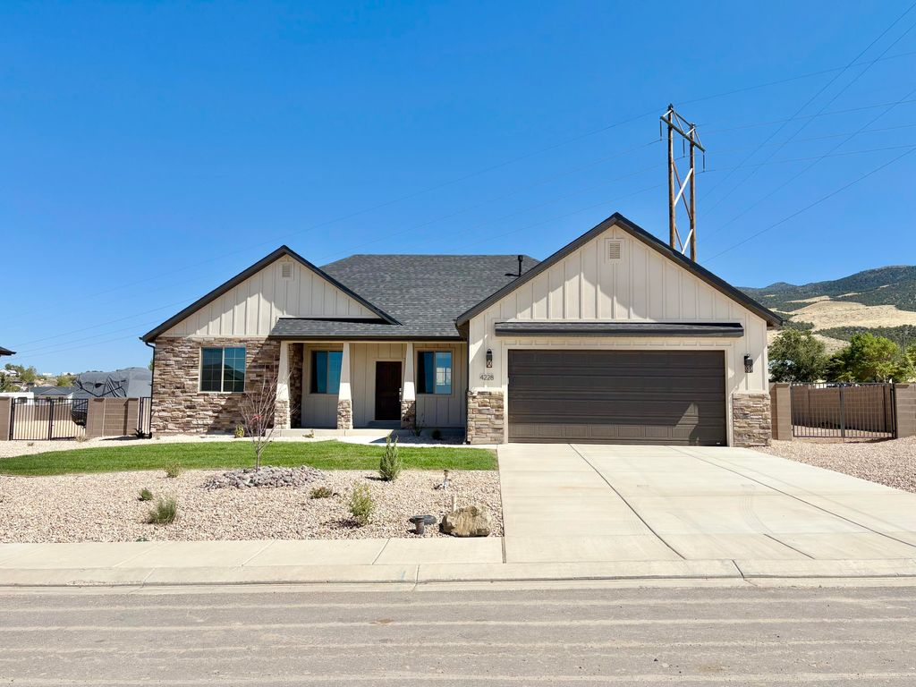 Photo of 4228 N Tomahawk DR #Lot 7 Sunview Estate, Enoch, UT 84721 (MLS # 111926)