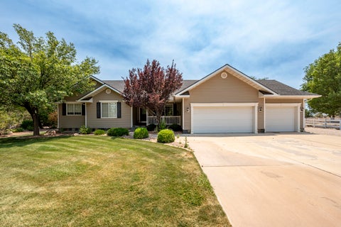 Photo of 2229 W 2350 N, Cedar City, UT 84721 (MLS # 116913)
