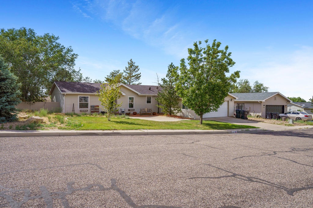 Photo of 349 N Foothill DR, Cedar City, UT 84721 (MLS # 117806)