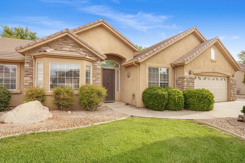 Photo of 591 E 1050 S, Saint George, UT 84790 (MLS # 115901)