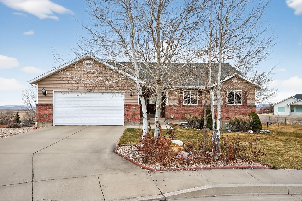 Photo of 5217 N Juniper Ridge Rd Rd E, Enoch, UT 84721 (MLS # 114493)