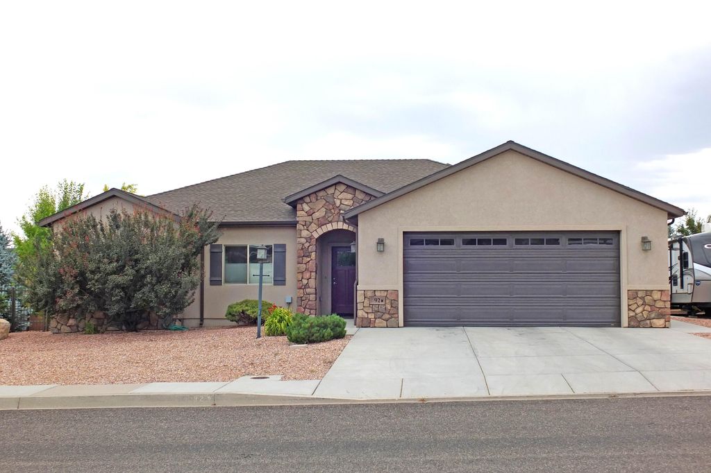 Photo of 92 W 2775 N, Cedar City, UT 84721 (MLS # 112787)
