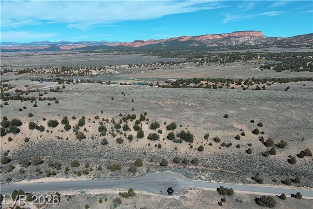 Photo of 1825 E Eagle Ridge CIR, Hatch, UT 84735 (MLS # 115261)