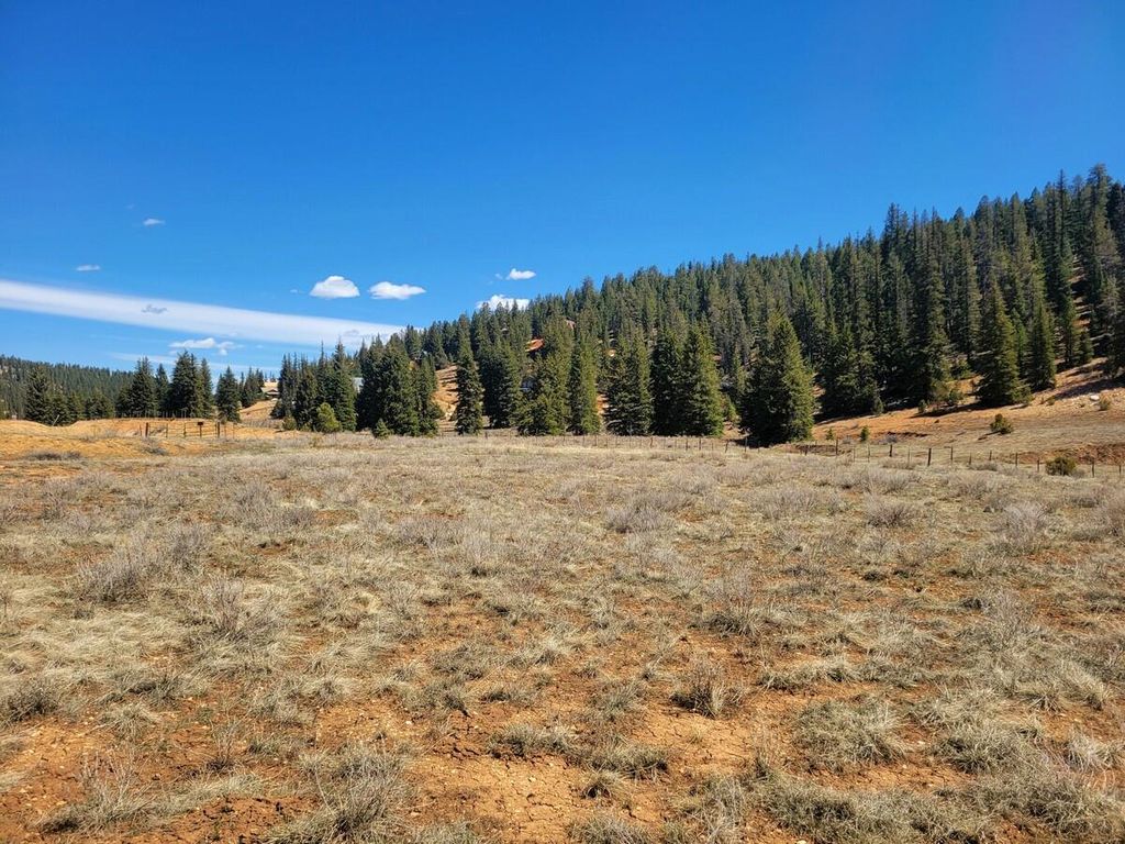 Photo of 520 N Grassy Trail, Duck Creek Village, UT 84762 (MLS # 110980)