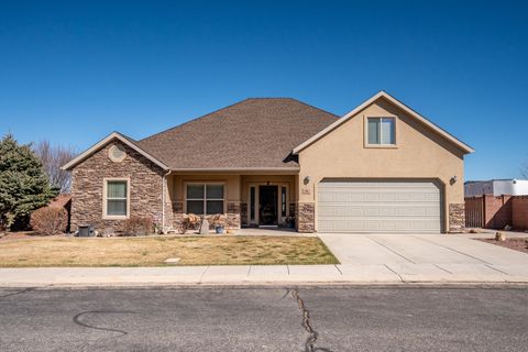 Photo of 21 S 2875 W, Cedar City, UT 84720 (MLS # 115127)