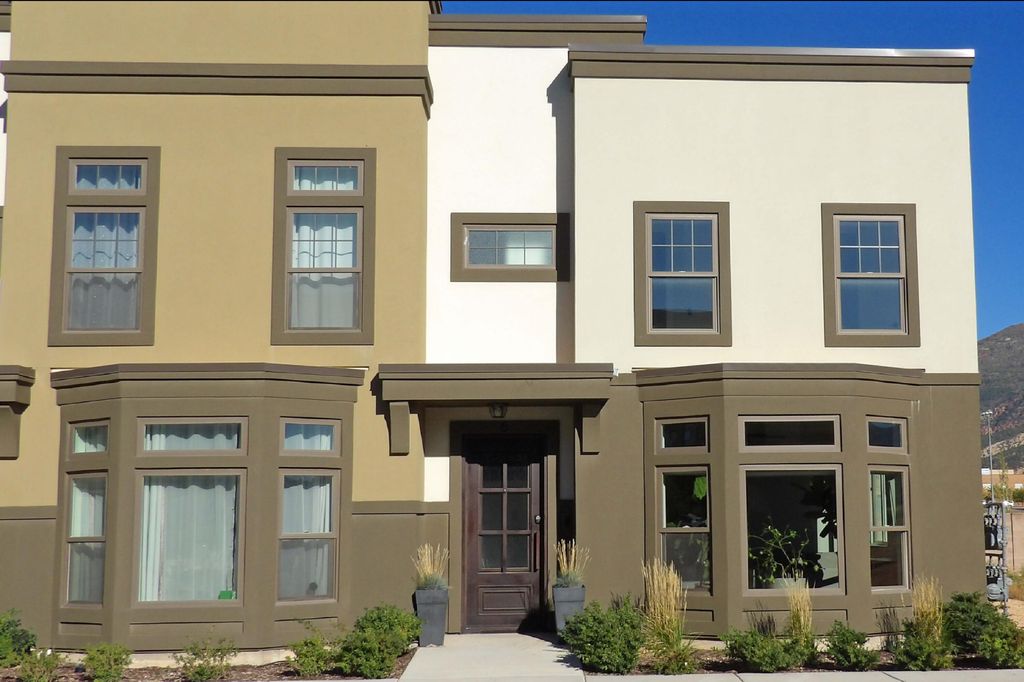 Photo of 899 S Lincoln Ave #6, Cedar City, UT 84720 (MLS # 113285)