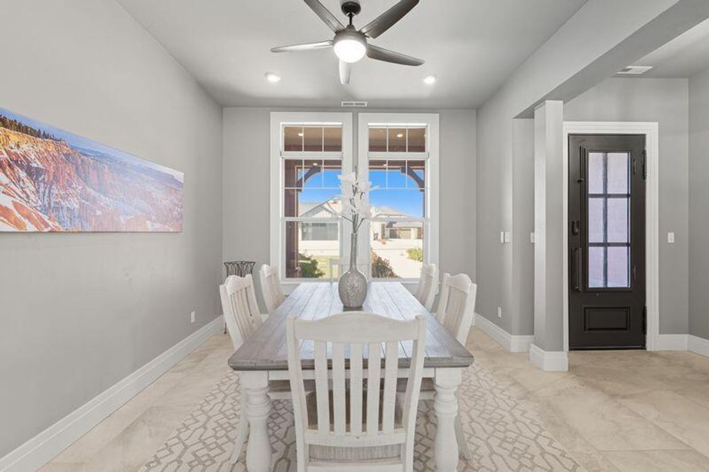 Photo of 865 S Cliffs DR, Cedar City, UT 84720 (MLS # 111574)