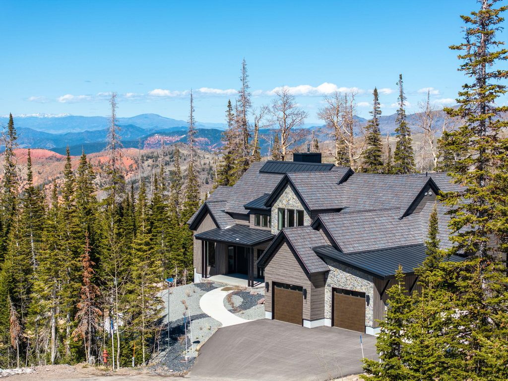 Photo of 423 W Blue Bell CT, Brian Head, UT 84719 (MLS # 116019)