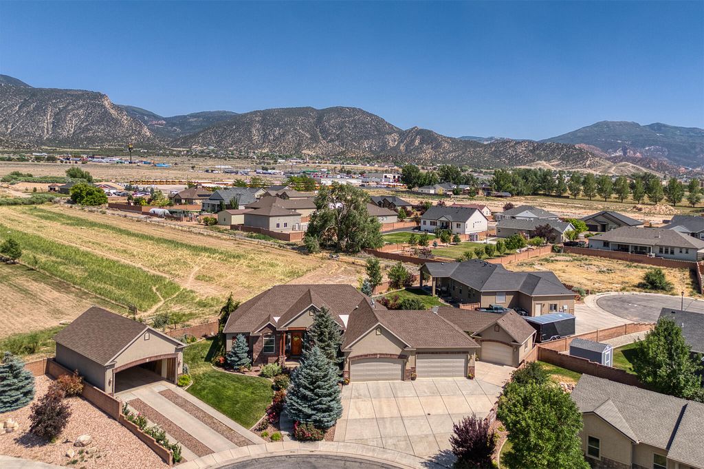 Photo of 63 W 2875 N #Circle, Cedar City, UT 84721 (MLS # 113520)