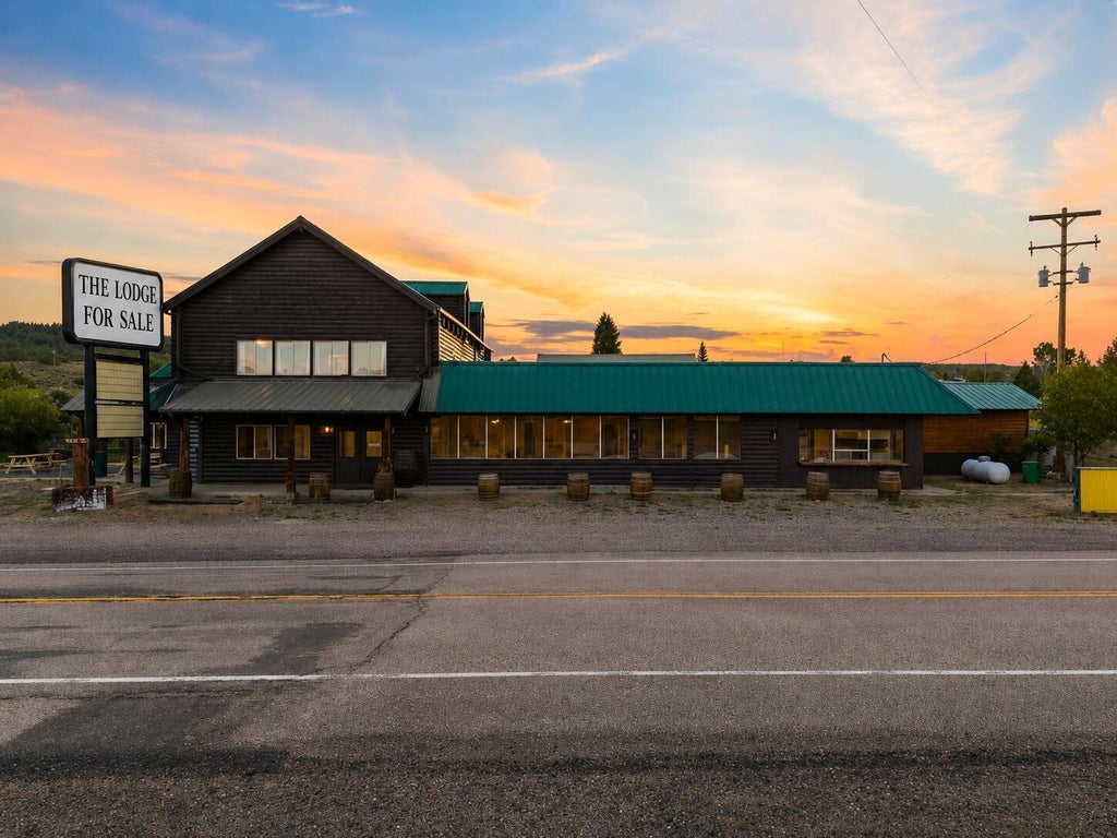 Photo of 244 S Main ST, Hatch, UT 84735 (MLS # 117434)