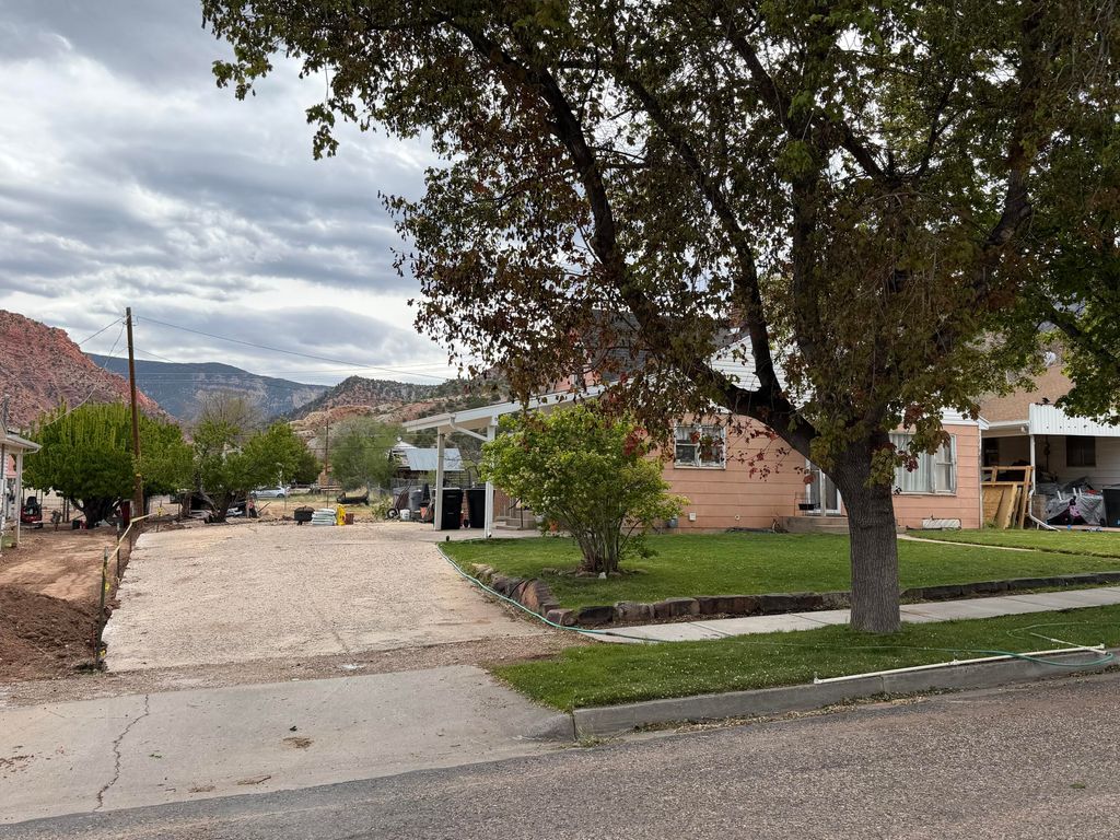 Photo of 299 S 300 E, Cedar City, UT 84720 (MLS # 115943)