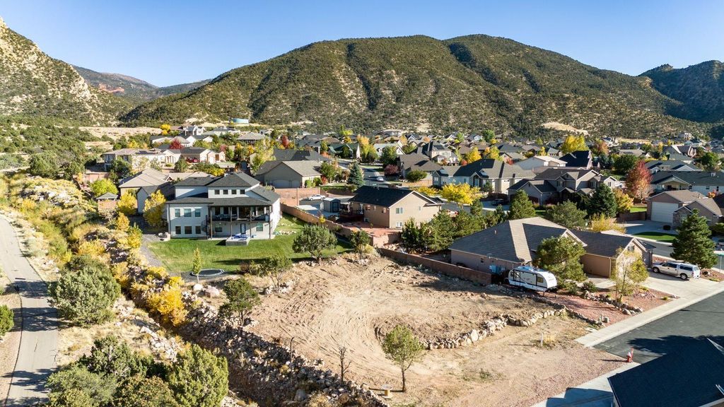 Photo of 2254 N Amberwood LN, Cedar City, UT 84721 (MLS # 111922)